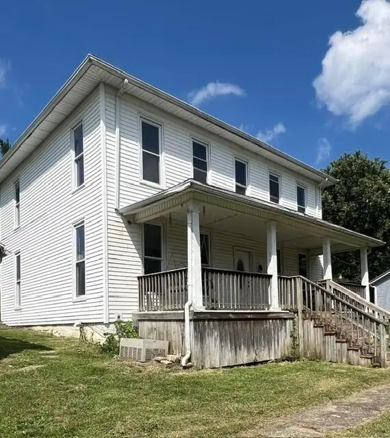 216 W Sheridan Avenue, Somerset, OH 43783 - #2
