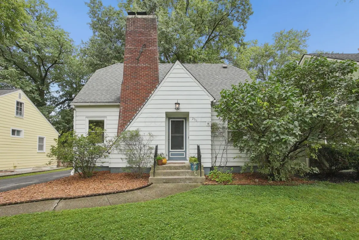 296 E Beaumont Road, Columbus, OH 43214 - #1