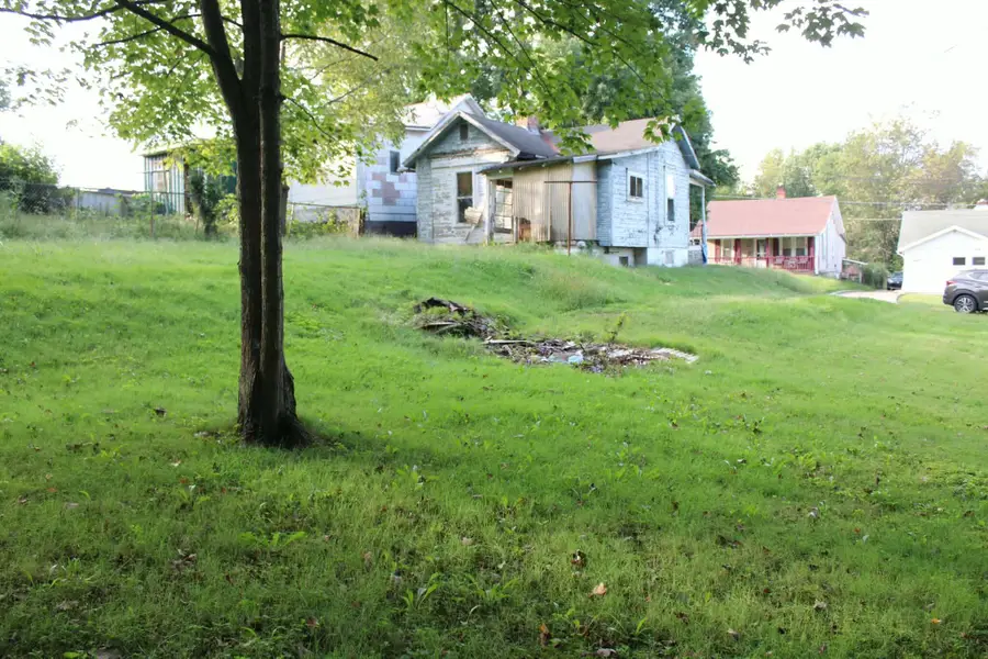 551 Fowler Street, New Lexington, OH 43764 - #3