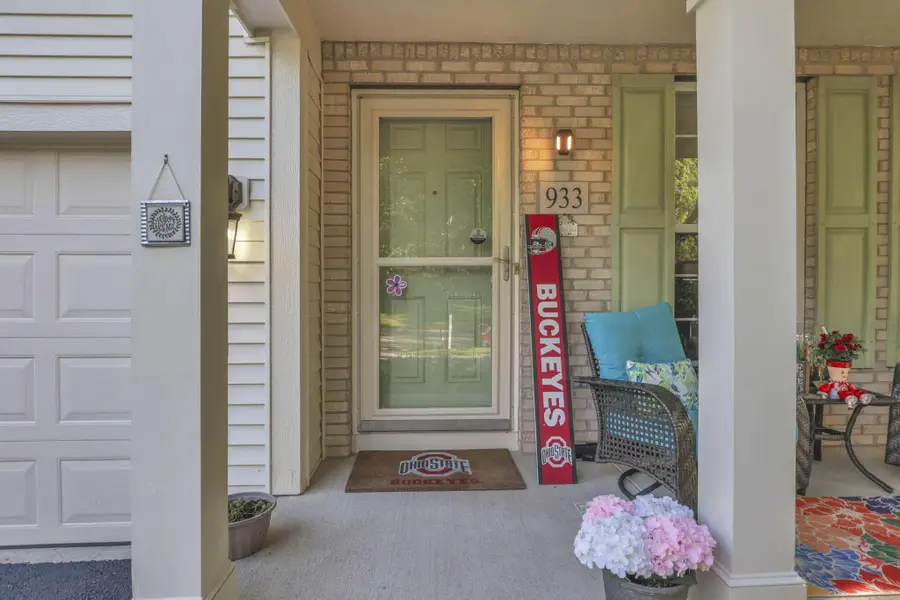933 Sandrock Avenue, Reynoldsburg, OH 43068 - #2