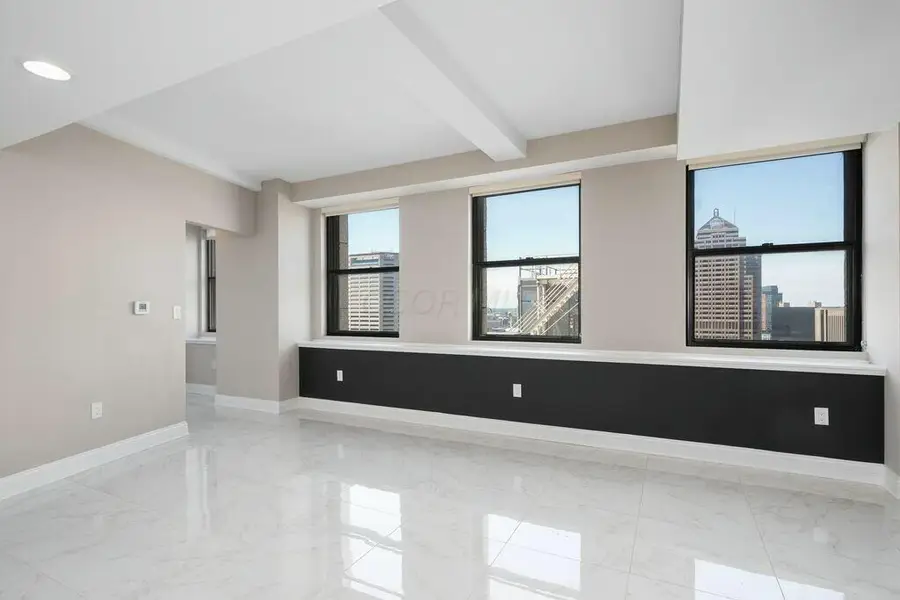 50 W Broad Street, Columbus, OH 43215 - #3
