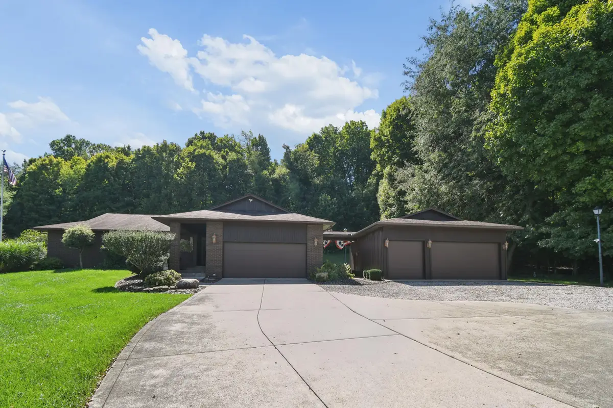 819 Briarhill Drive, Newark, OH 43055 - #1
