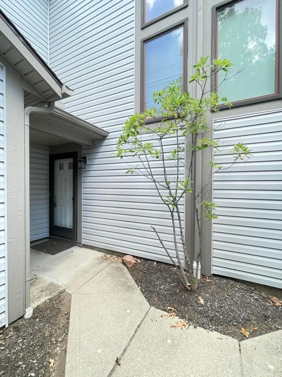 2688 Woodland Trail Drive, Columbus, OH 43231 - #3