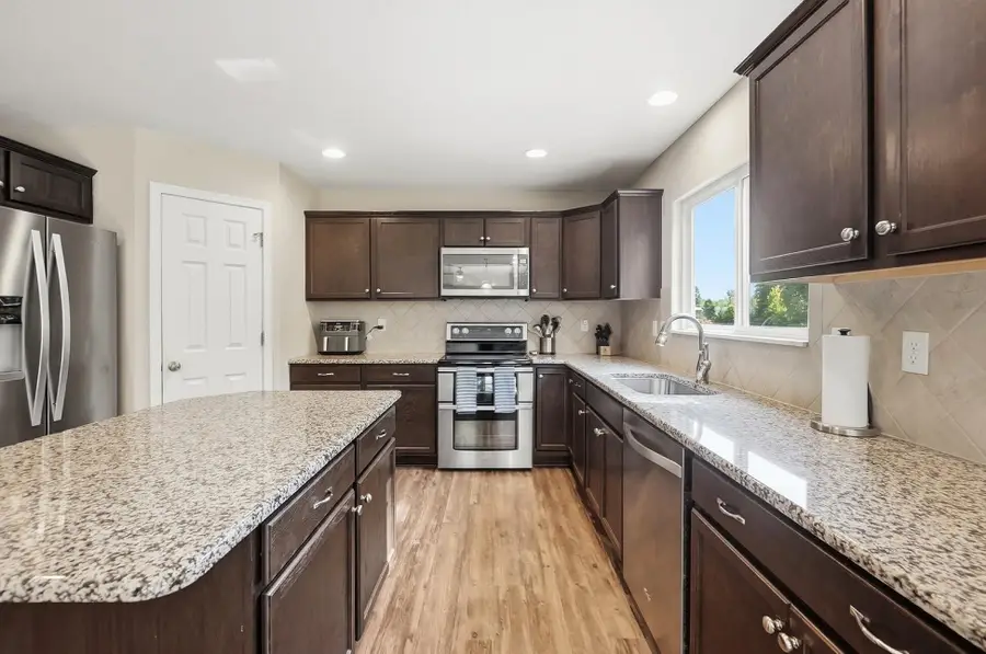 3524 Woodland Drive, Hilliard, OH 43026 - #2