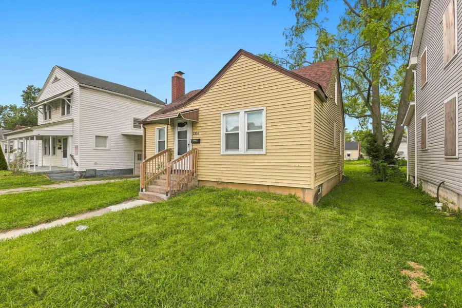 1356 Loretta Avenue, Columbus, OH 43211 - #3