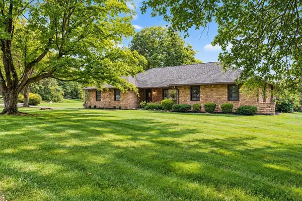45 Pine Village Drive, Granville, OH 43023