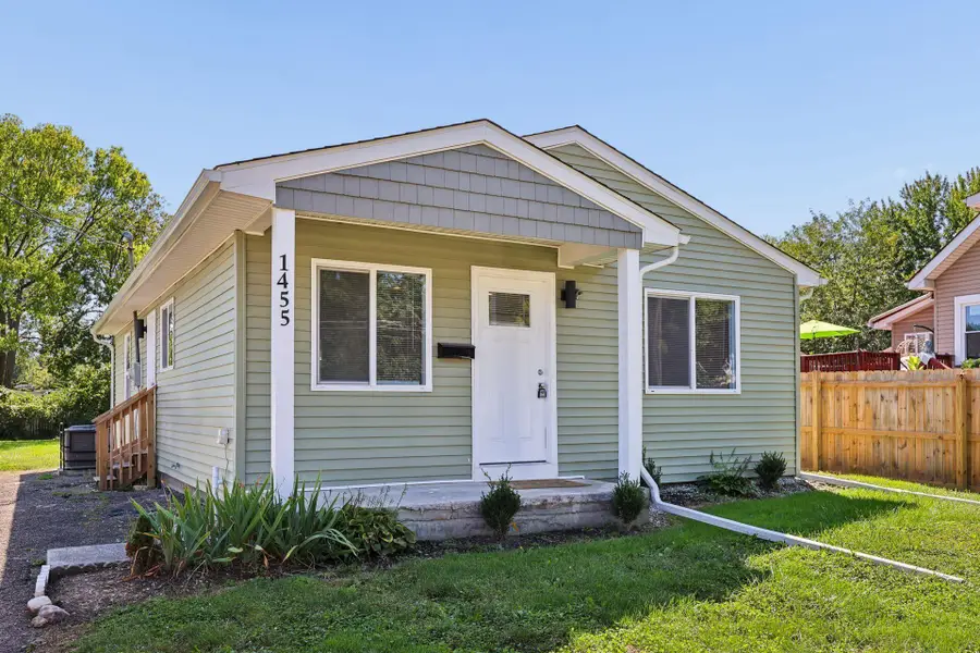 1455 E Deshler Avenue E, Columbus, OH 43206 - #3