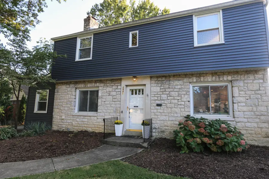 2441 Berwick Boulevard, Columbus, OH 43209 - #3