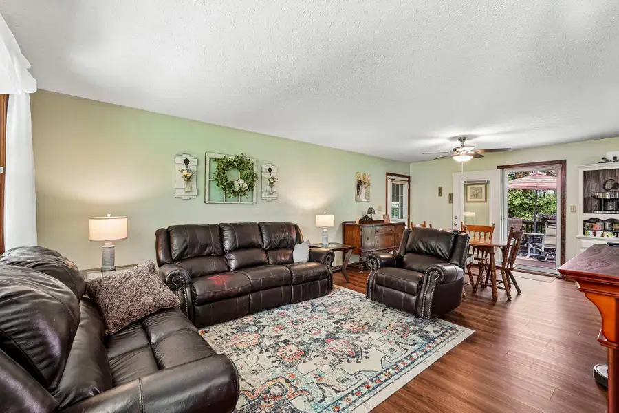 4422 Kauffman Road Nw, Carroll, OH 43112 - #3