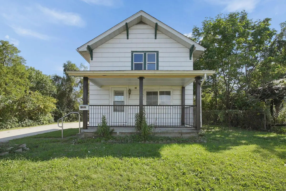 1203 E Innis Avenue, Columbus, OH 43207 - #1
