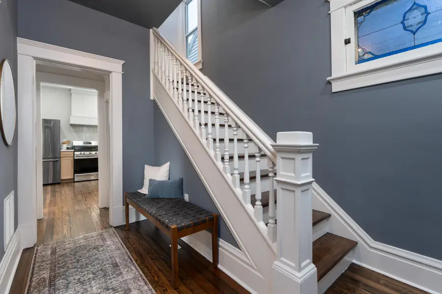 38 E Welch Avenue, Columbus, OH 43207 - #3
