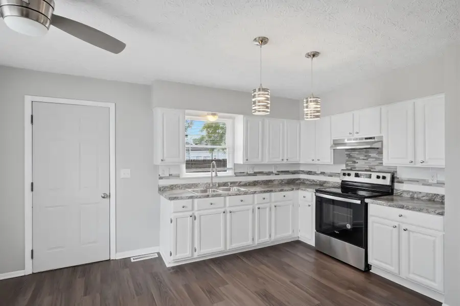 2954 Grasmere Avenue, Columbus, OH 43224 - #2