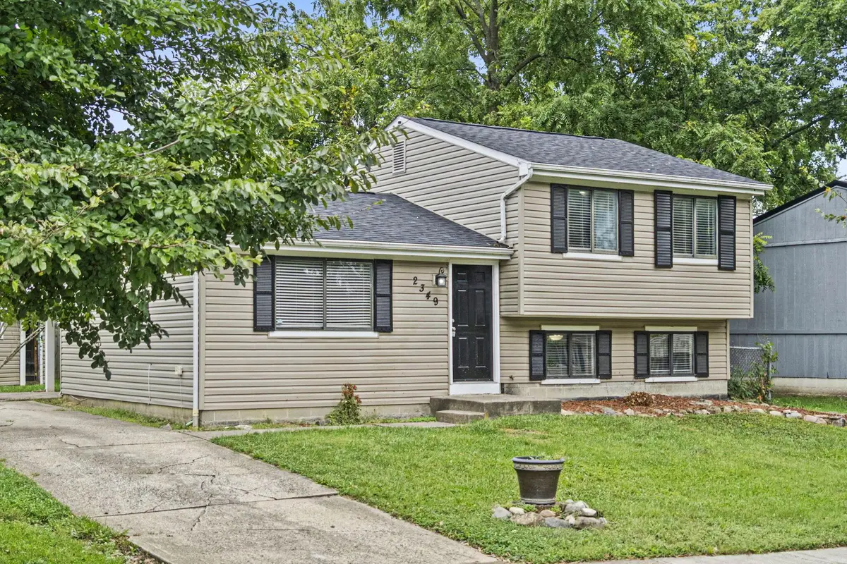 2349 Warfield Drive, Grove City, OH 43123 - #1