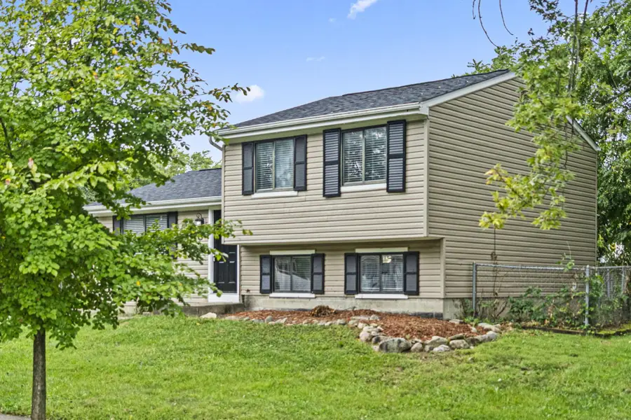2349 Warfield Drive, Grove City, OH 43123 - #3