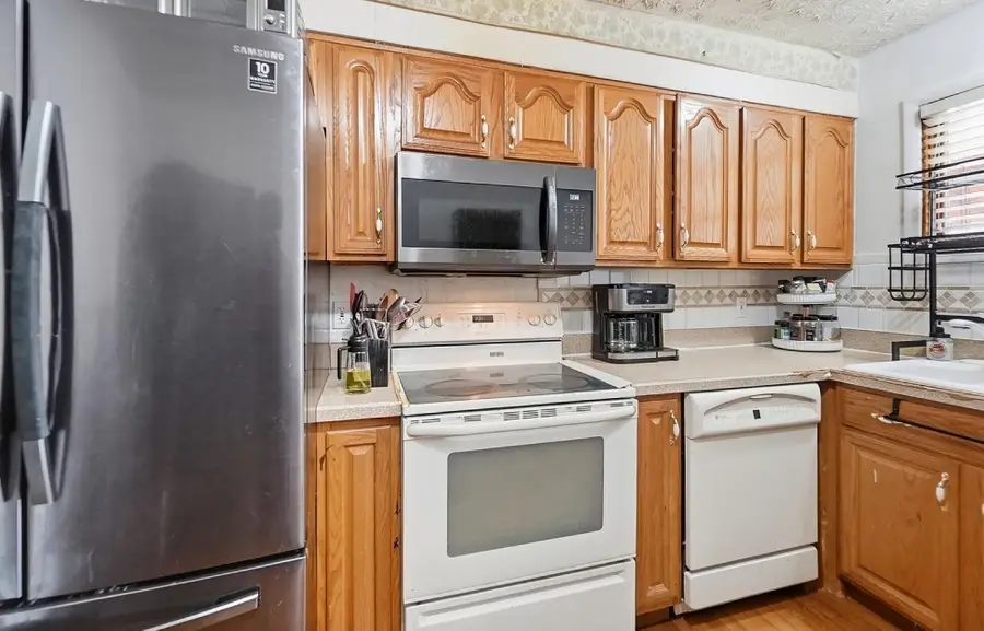 2025 Ward Road, Columbus, OH 43224 - #3
