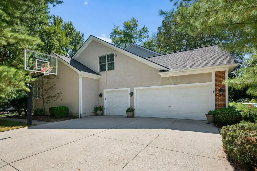 96 Cressingham Lane, Powell, OH 43065 - #3