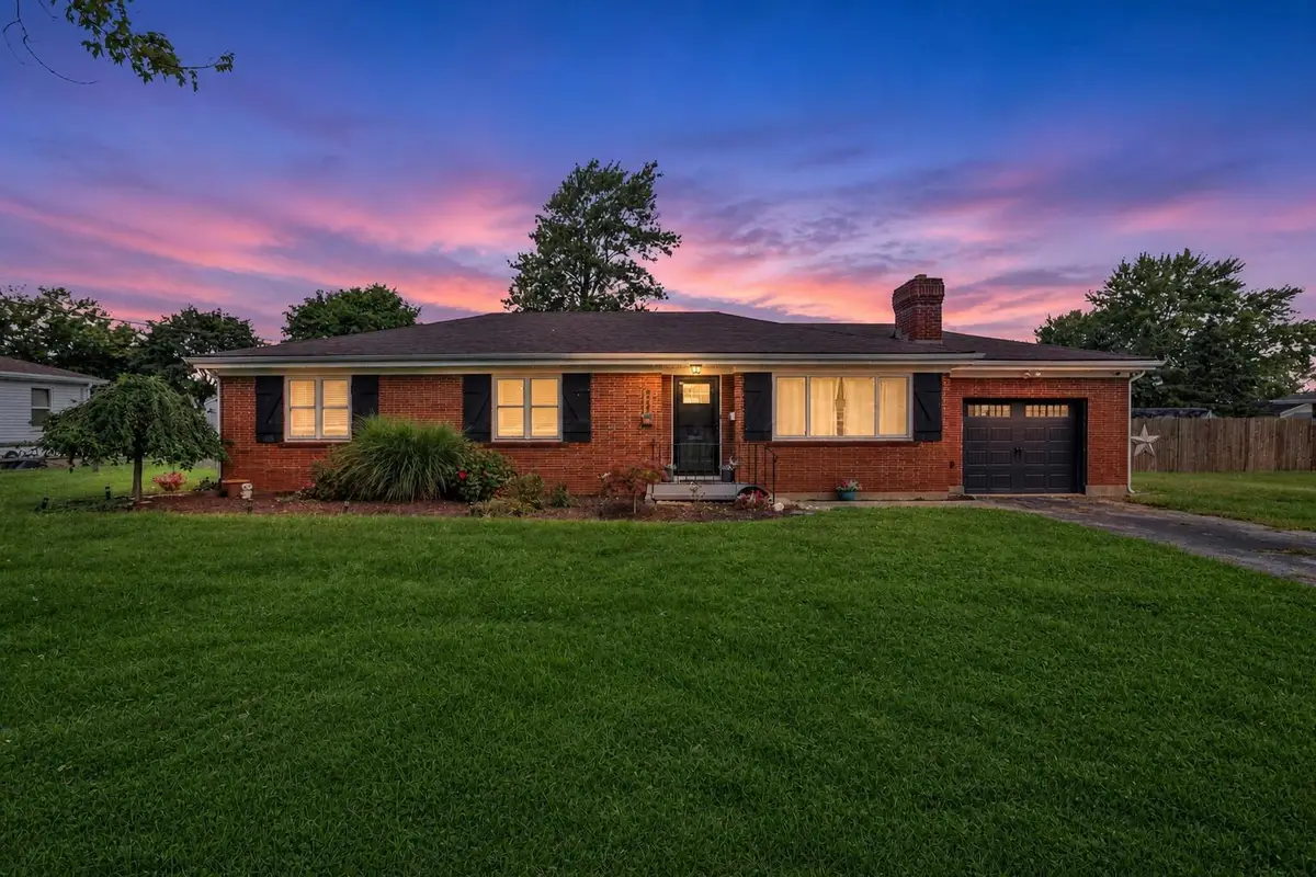 267 E High Street, London, OH 43140 - #1