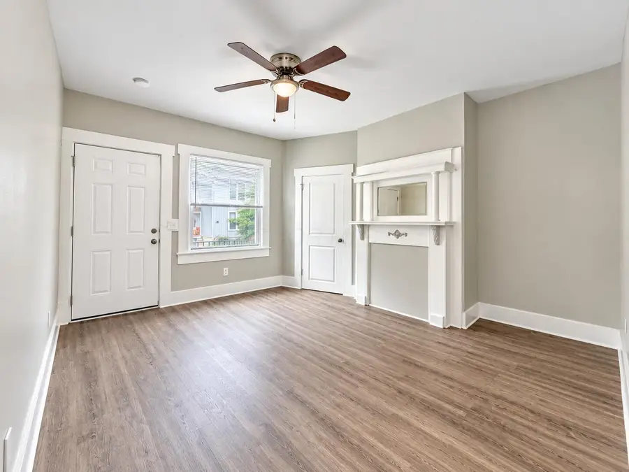 126 E 6th Avenue, Columbus, OH 43201 - #2
