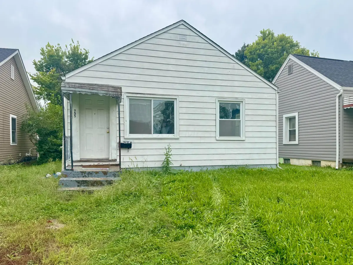 955 E 18th Avenue, Columbus, OH 43211 - #1
