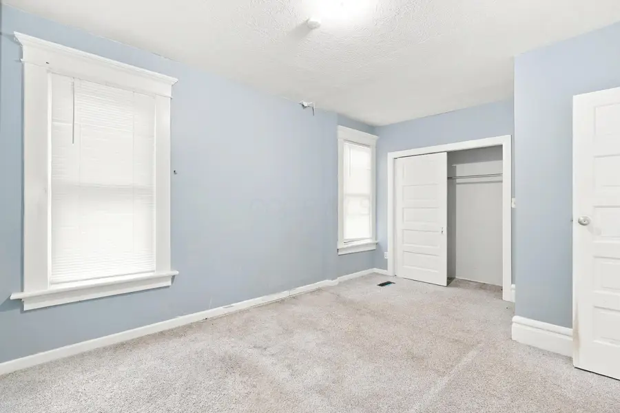 94 N Oakley Avenue, Columbus, OH 43204 - #3
