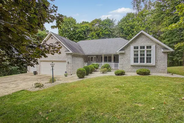 3381 Apple Valley Drive, Howard, OH 43028