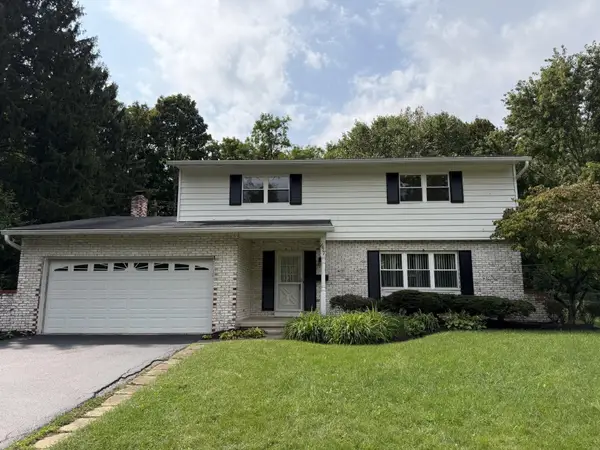 677 Timberlake Drive, Westerville, OH 43081