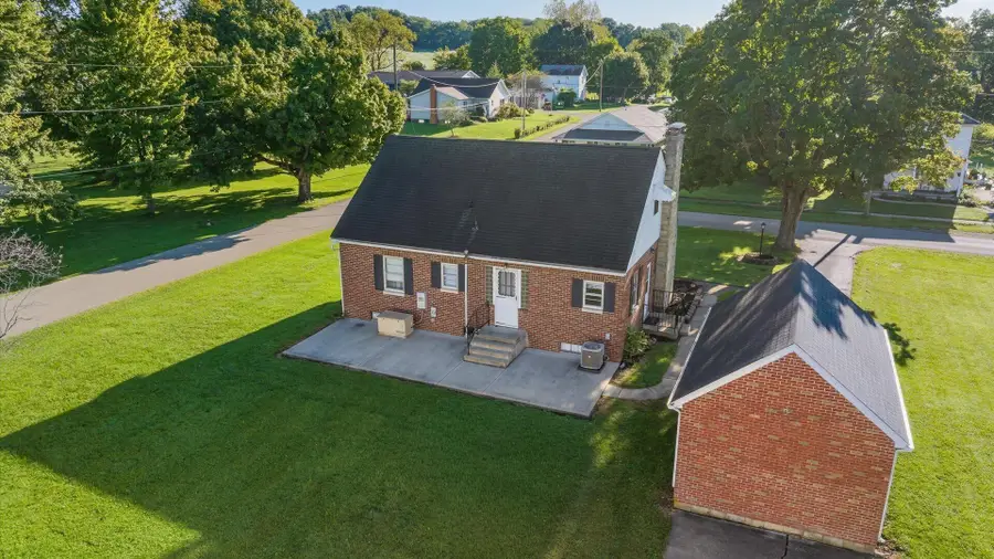 691 Jefferson Street, Utica, OH 43080 - #3