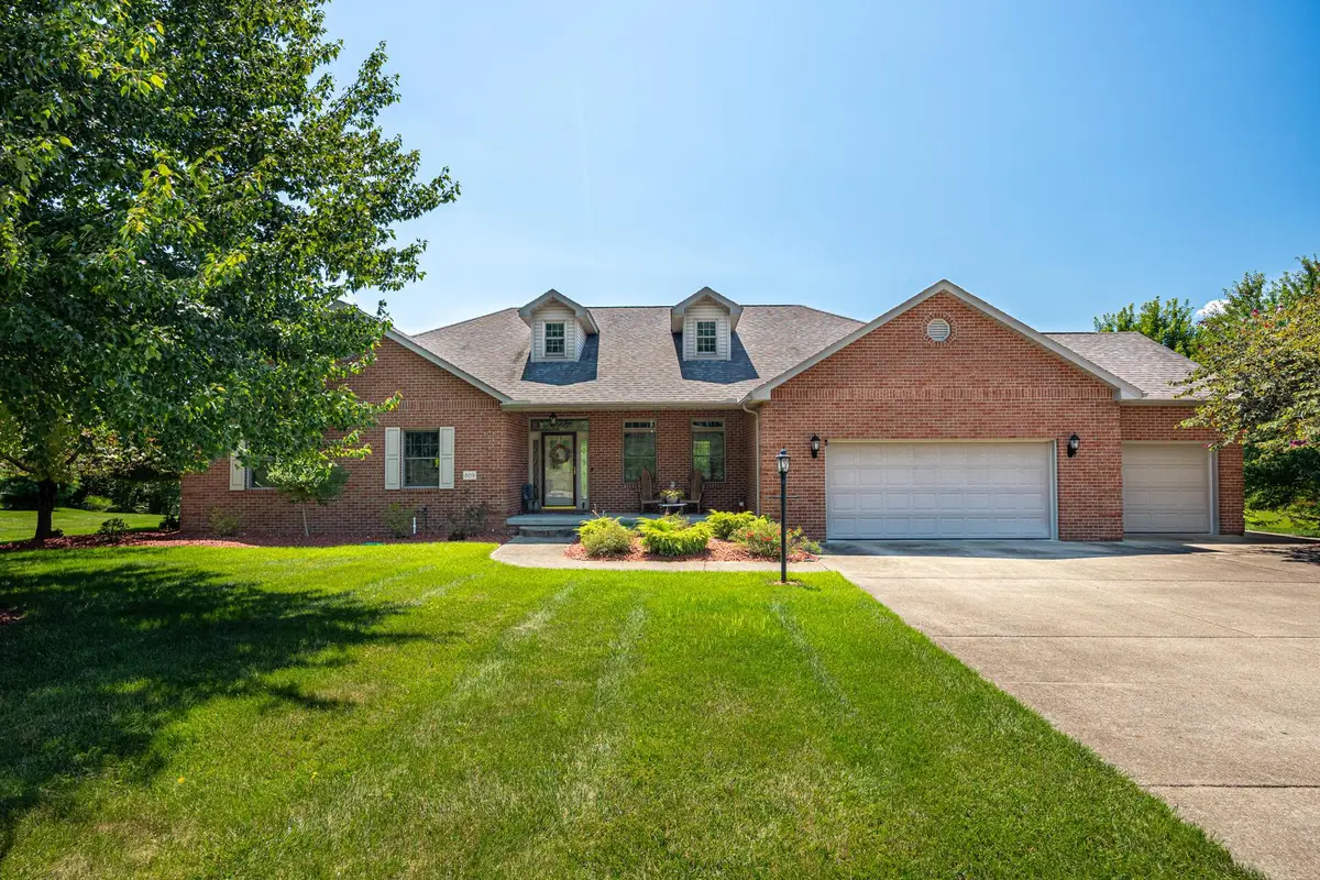 809 Sara Drive, Coshocton, OH 43812 - #1