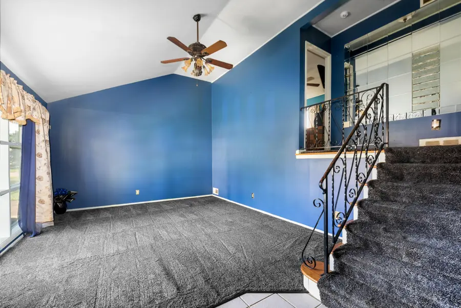 1143 Manfeld Drive, Columbus, OH 43227 - #3