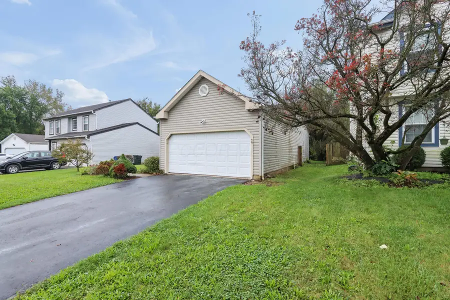 385 Oak Village Drive, Columbus, OH 43207 - #3