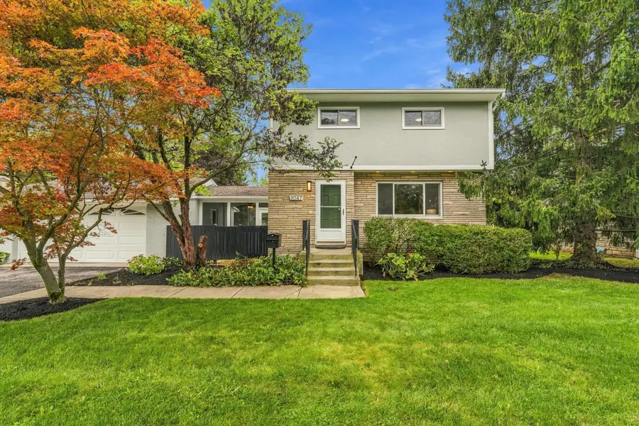 2047 Mccoy Road, Upper Arlington, OH 43220 - #2