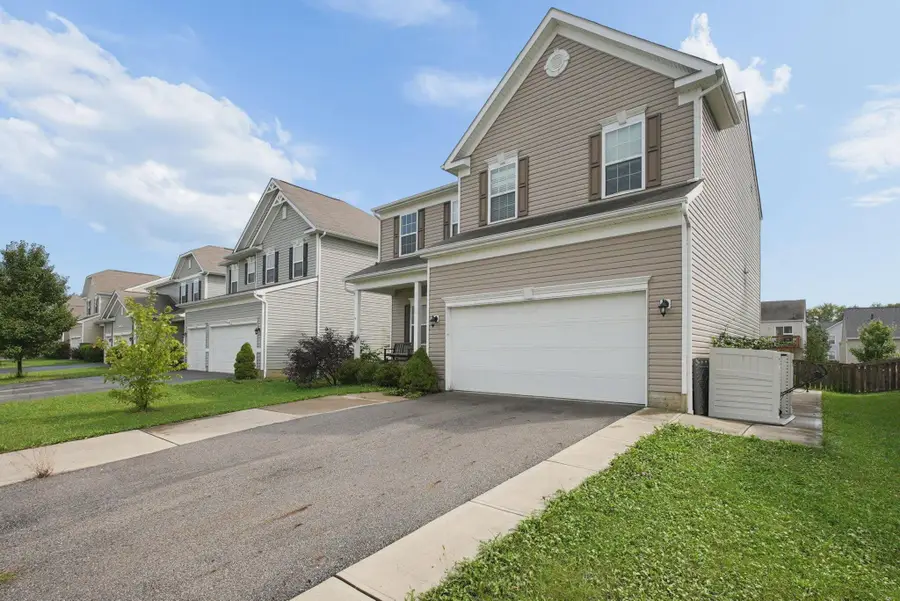 6359 Oak Trail Drive, Galloway, OH 43119 - #3