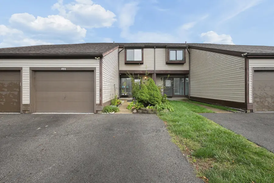 844 Cherlyn Court, Columbus, OH 43228 - #3