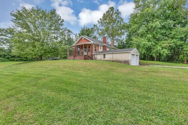 37651 Maysville Greendale Road, Logan, OH 43138