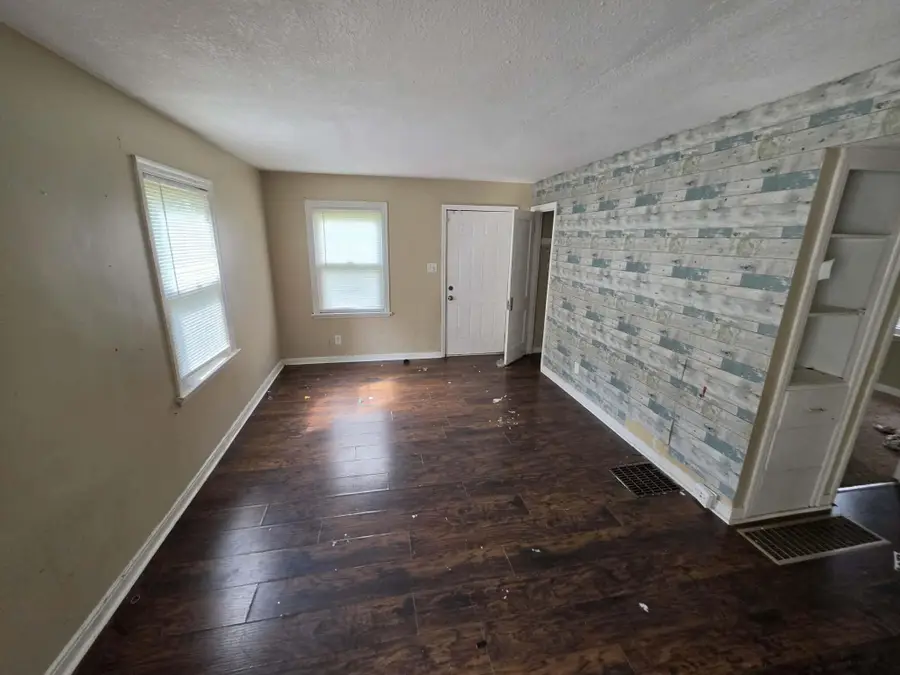 350 Wrexham Avenue, Columbus, OH 43223 - #3