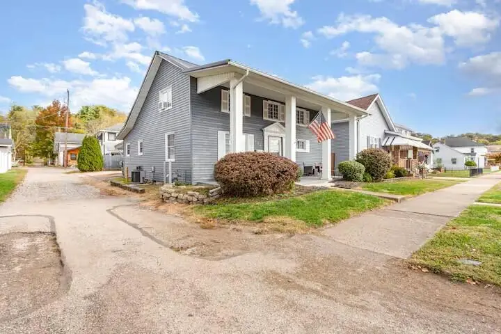 226 W Columbus Street, Nelsonville, OH 45764 - #2