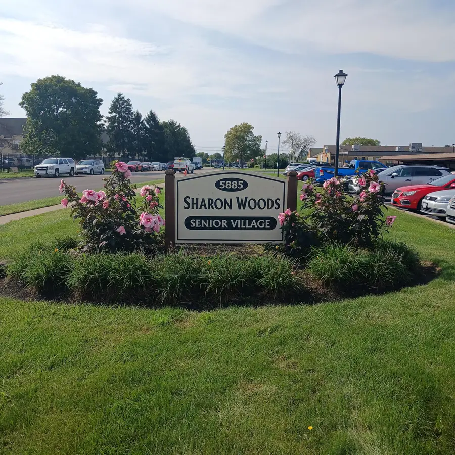 5885 Beechcroft Road, Columbus, OH 43229 - #2