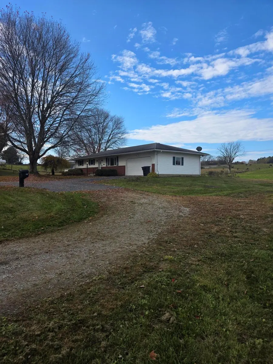 3187 Licking Valley Road Ne, Newark, OH 43055 - #2