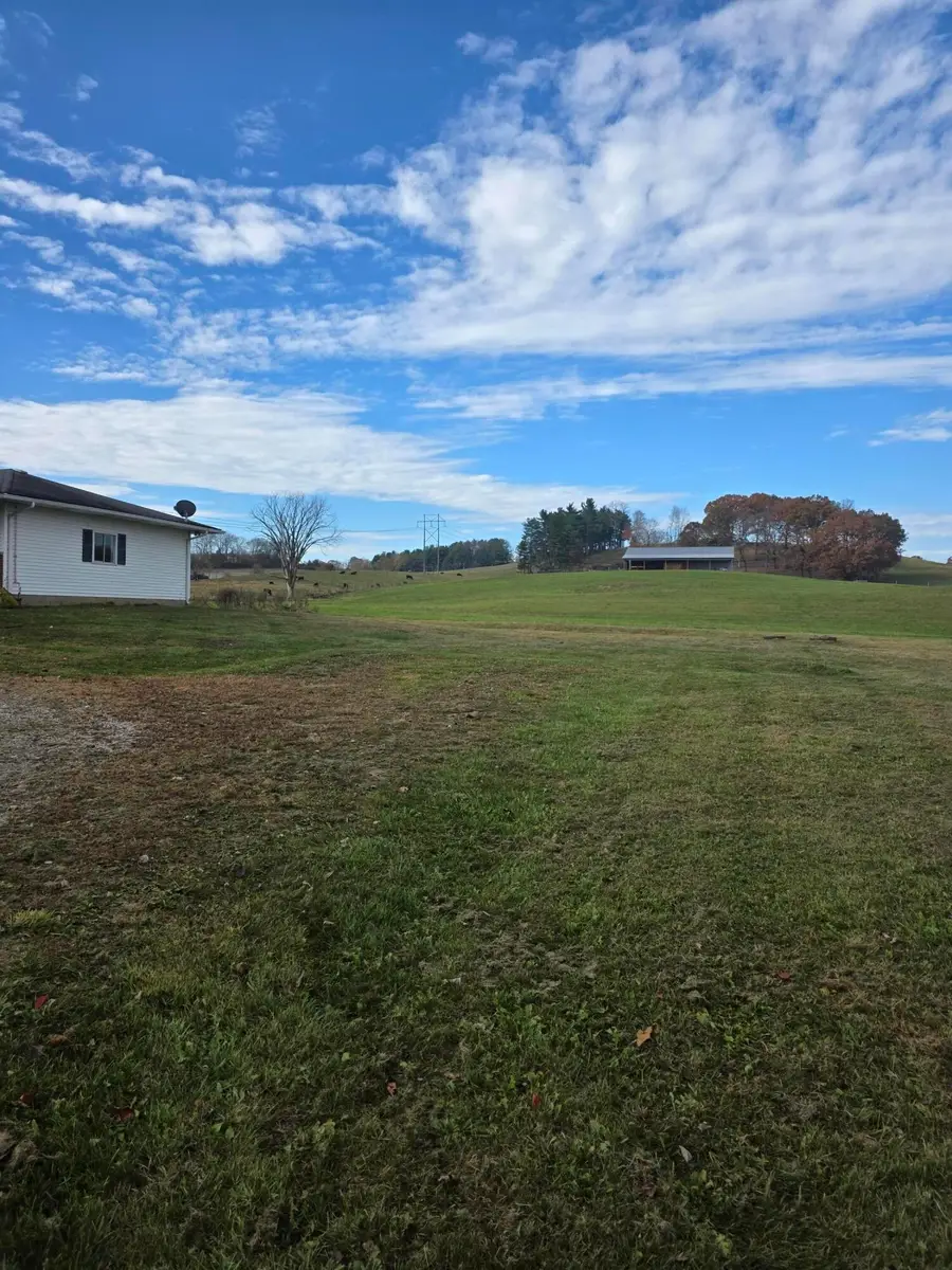 3187 Licking Valley Road Ne, Newark, OH 43055 - #3