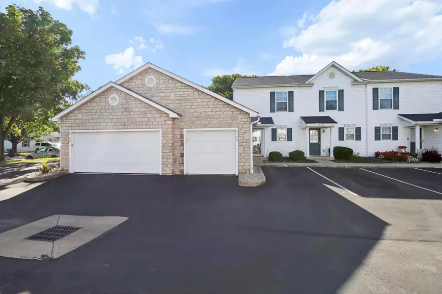 6768 Axtel Drive, Canal Winchester, OH 43110 - #2