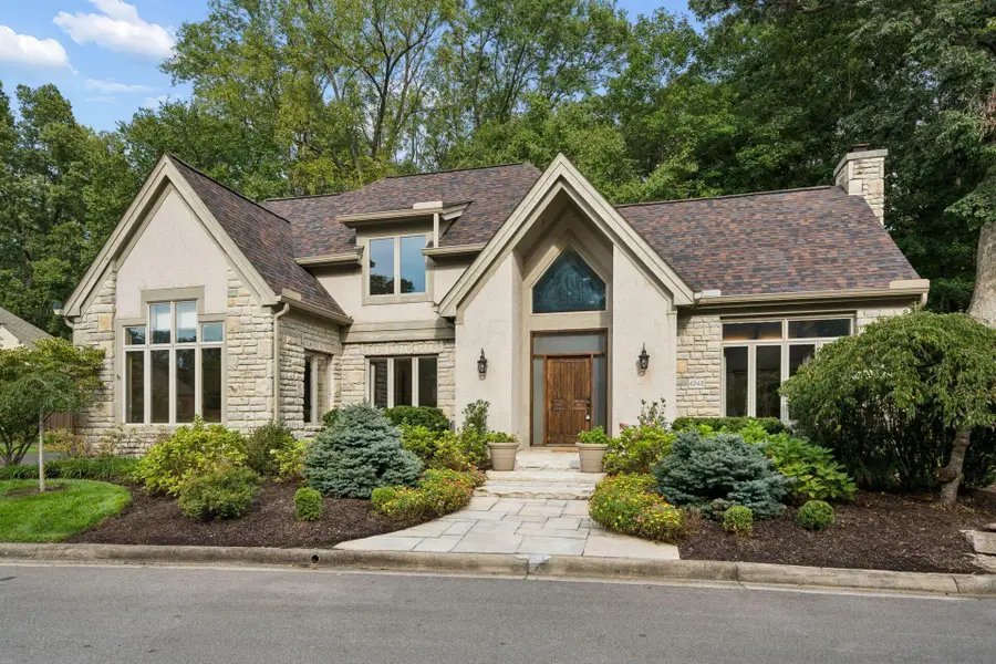4248 Westleton Court, Columbus, OH 43221 - #3