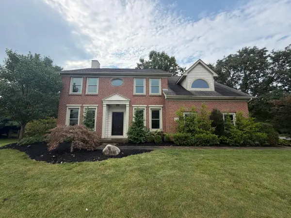 6255 Spinnaker Drive, Lewis Center, OH 43035
