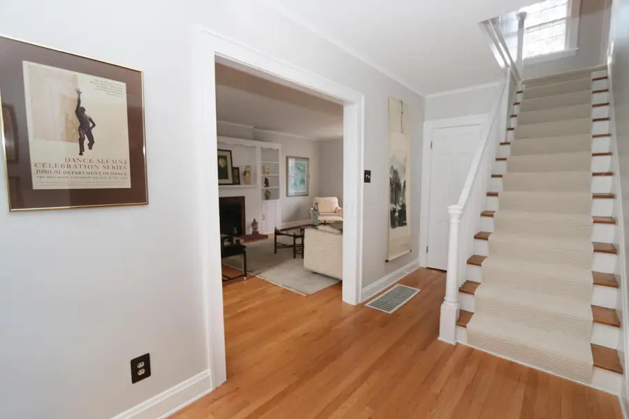 188 Montrose Way, Columbus, OH 43214 - #2