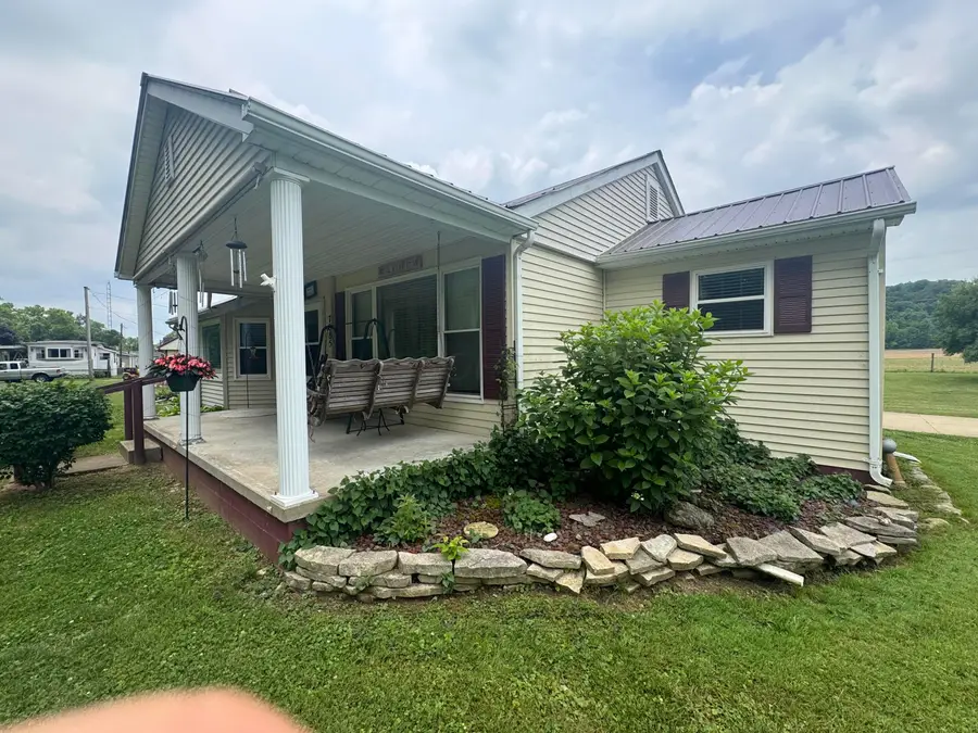 7885 Old River Road, Philo, OH 43771 - #2