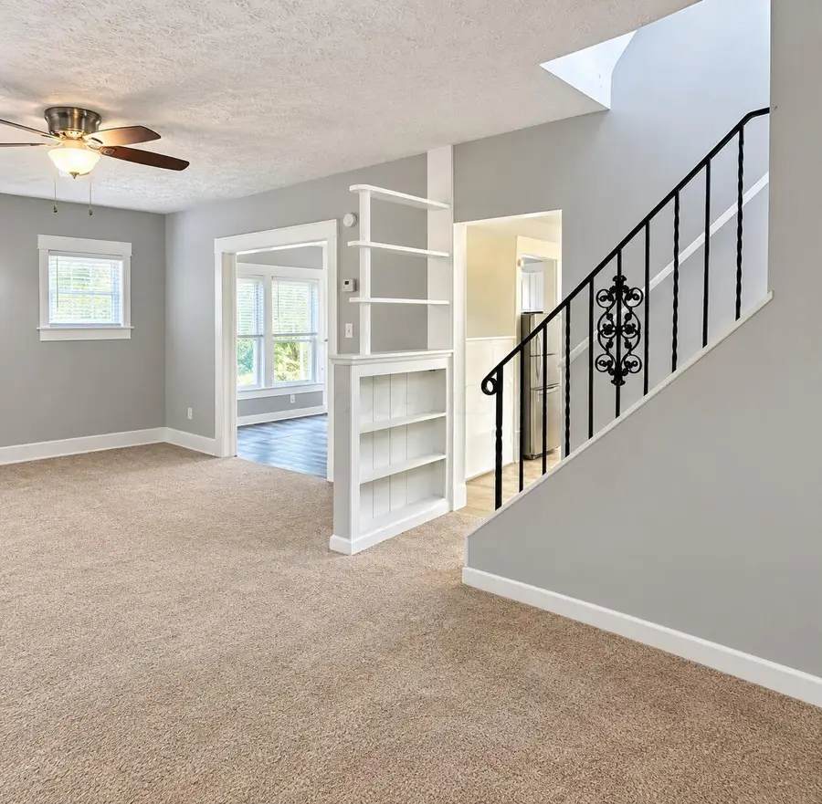 2332 SW 13th Street Sw, Akron, OH 44314 - #3