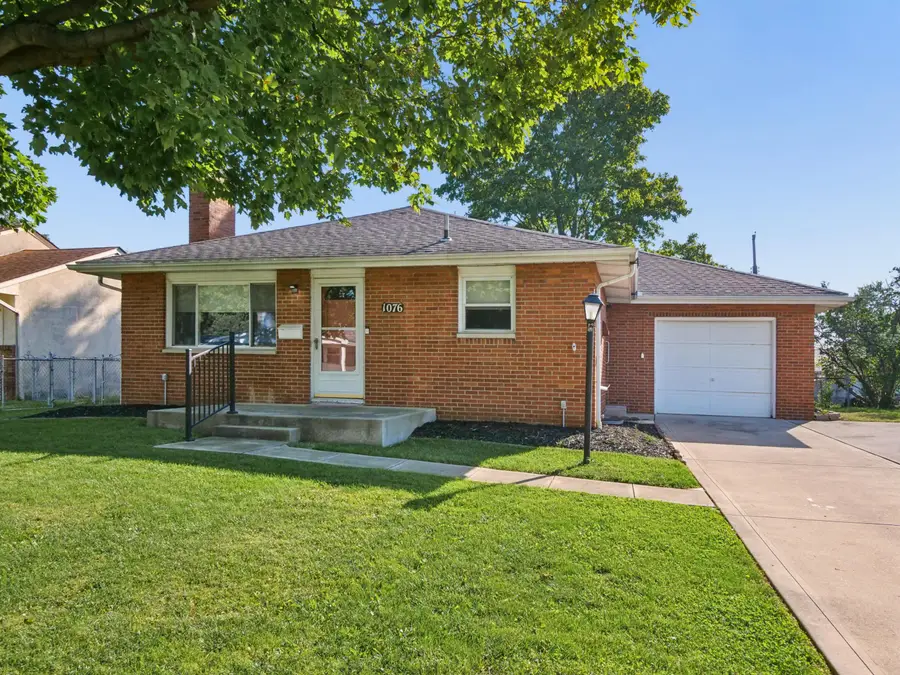 1076 Chestershire Road, Columbus, OH 43204 - #2