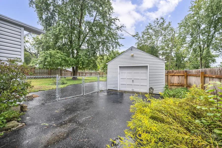319 Canyon Drive S, Columbus, OH 43214 - #3