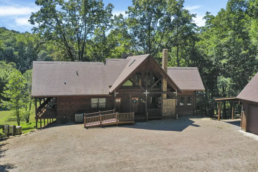 20572 Buena Vista Road, Rockbridge, OH 43149 - #2