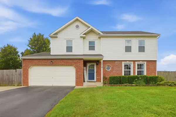 3614 Courtland Drive, Lewis Center, OH 43035