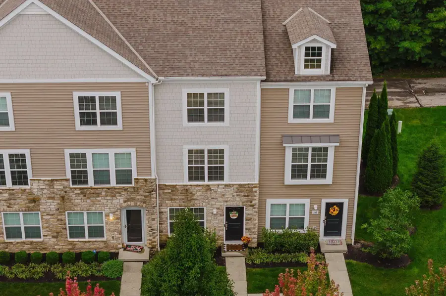 264 Autumn Ridge Circle, Pickerington, OH 43147 - #3